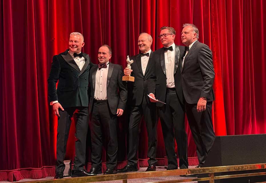 Smurfit Westrock wins Howdens Supplier of the Year award